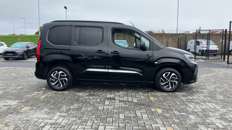 Toyota Proace City Verso 100kW Design L1 50kWh 5dr Auto Electric Estate